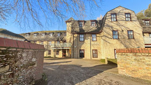 Photo 8- click for photo gallery